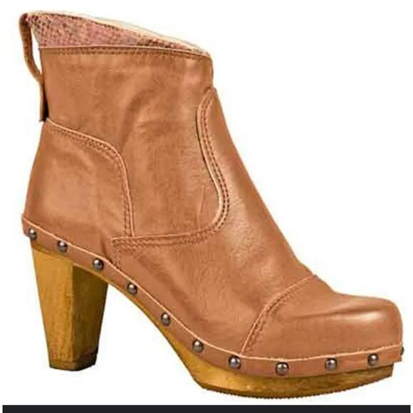 Sanita PRIMULA Boots TAN Danish Clogs tan wood heel studded leather SZ 7.5 (38) - Picture 1 of 8